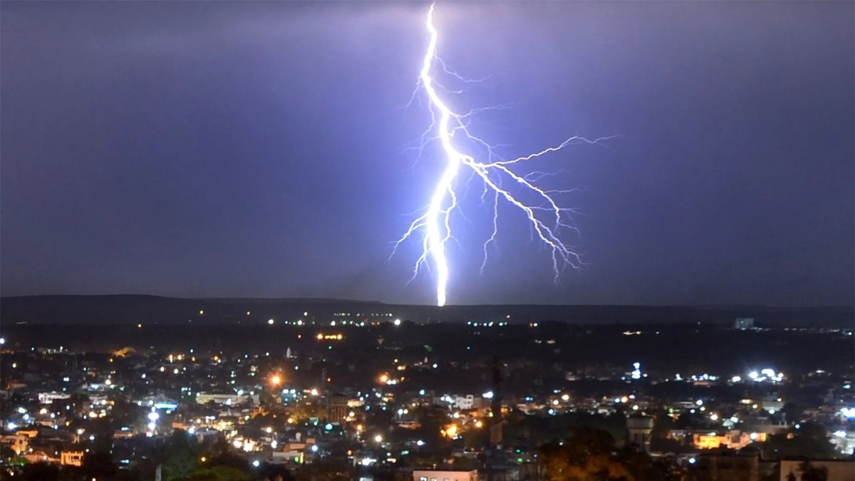 Couple killed in lightning in Kanchanpur