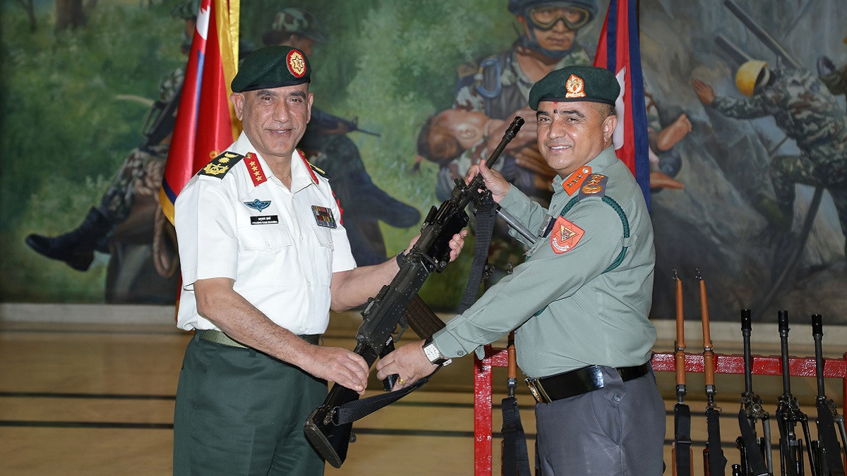 Nepali Army provides 590 arms to Armed Police Force