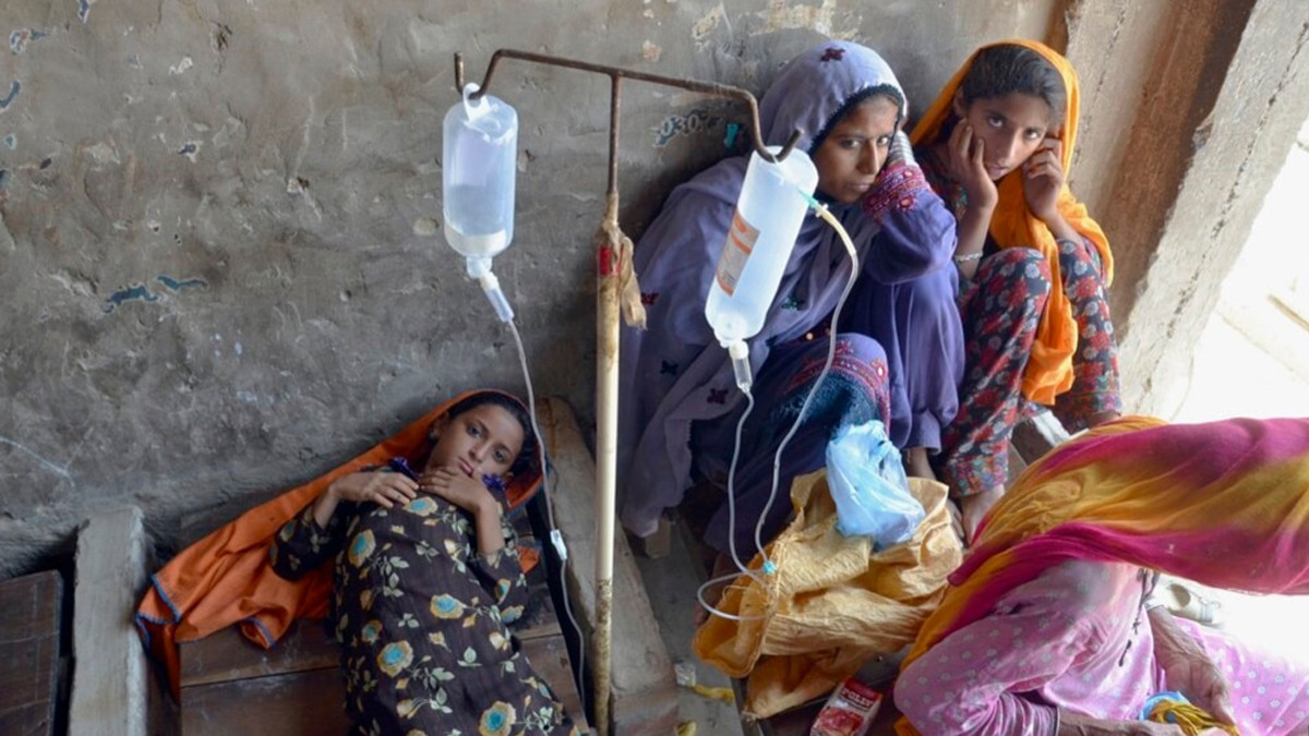 WHO raises alarm on disease in flood-hit areas of Pakistan