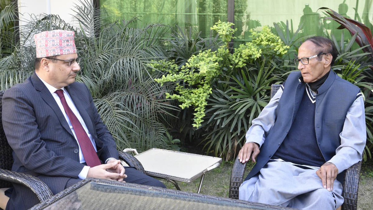 Nepali ambassador to Pakistan Adhikari meets former Prime Minister Hussein