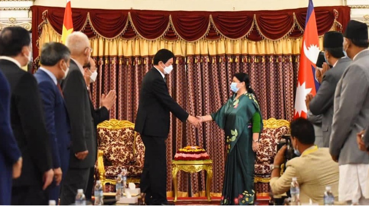 Chinese Leader Li pays courtesy call on President Bhandari