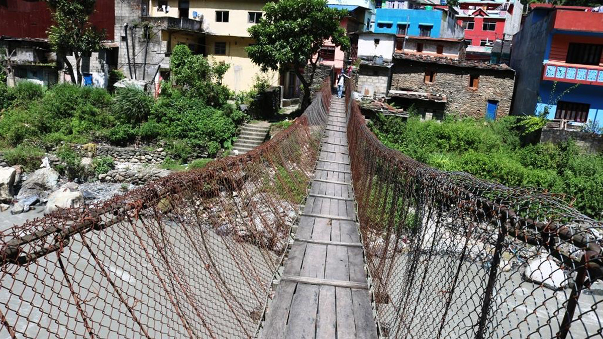 135 years old suspension bridge awaits maintenance