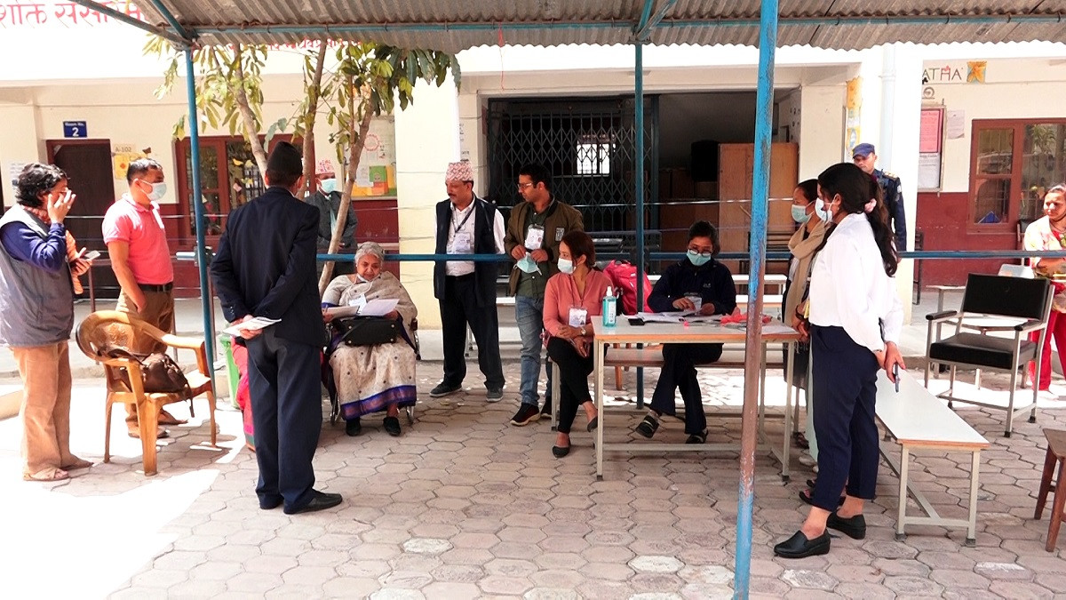 A team of observers inspects polling stations