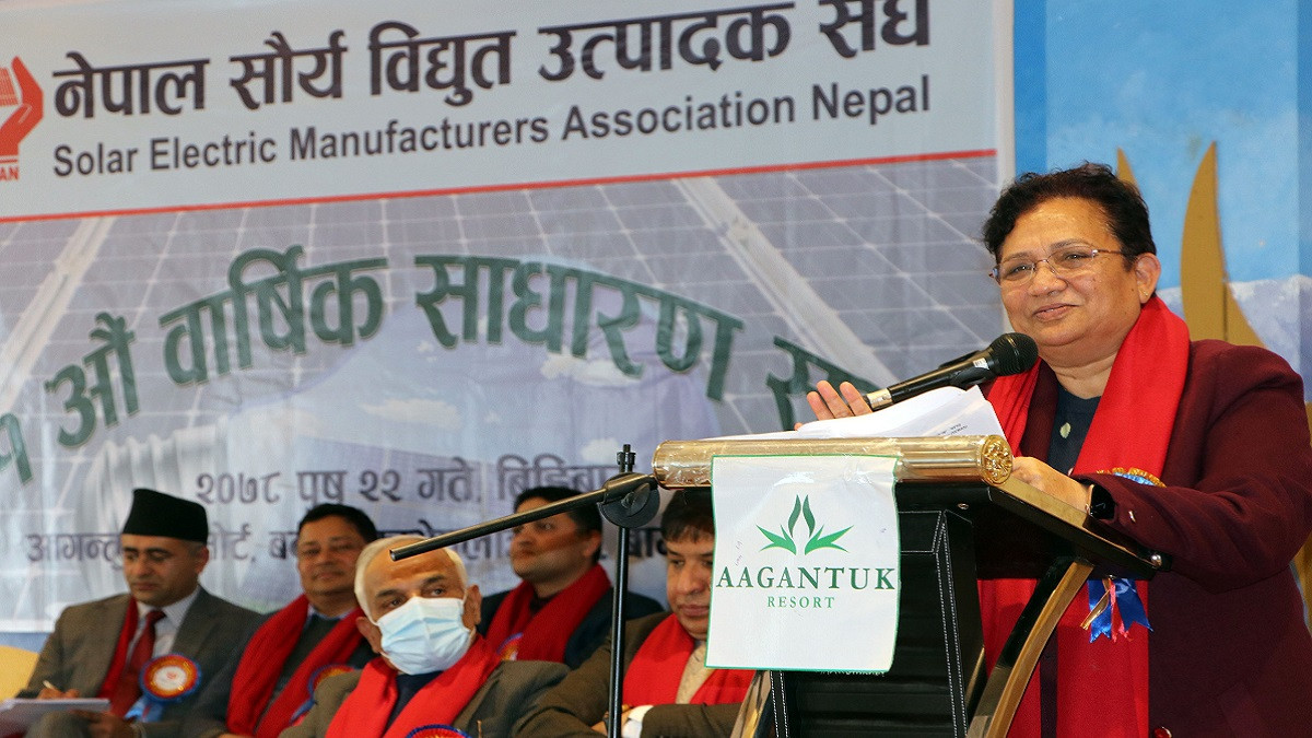 Let us use clean energy and do away with gas stove: Energy Minister