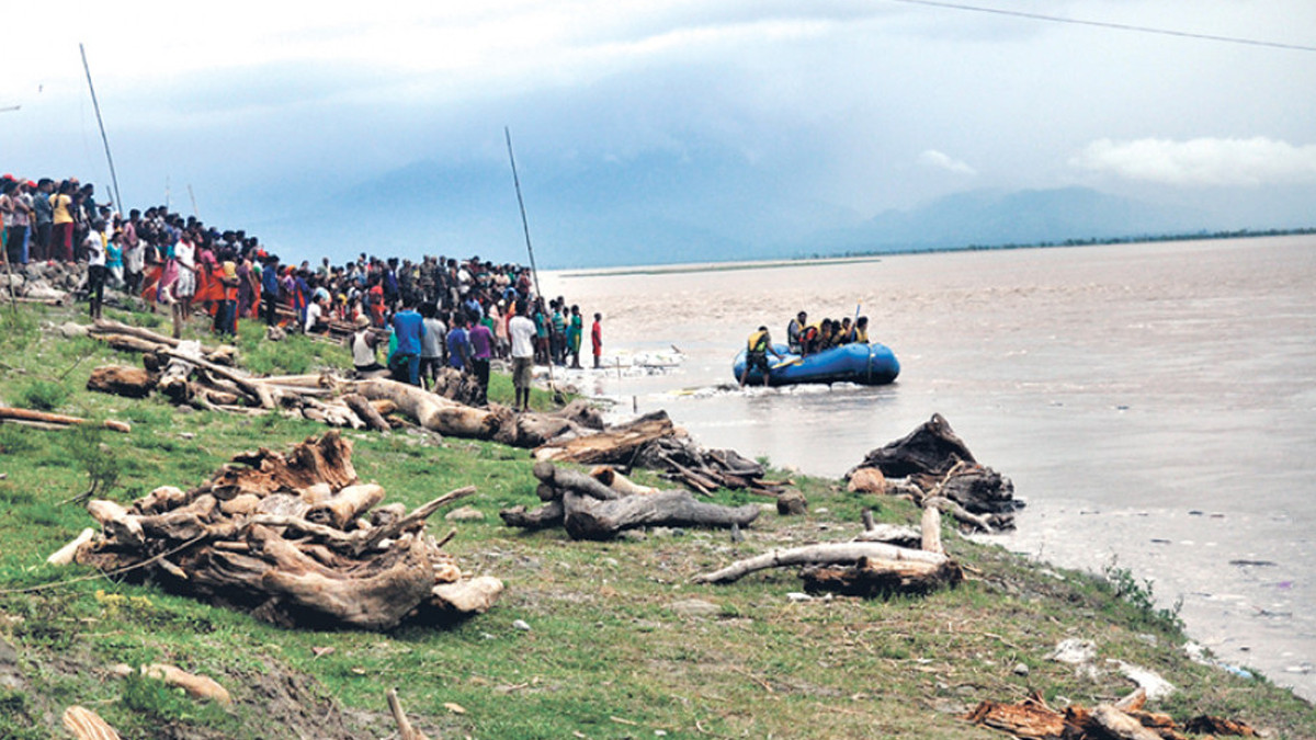 25 students injured as boat capsizes in Rapti river