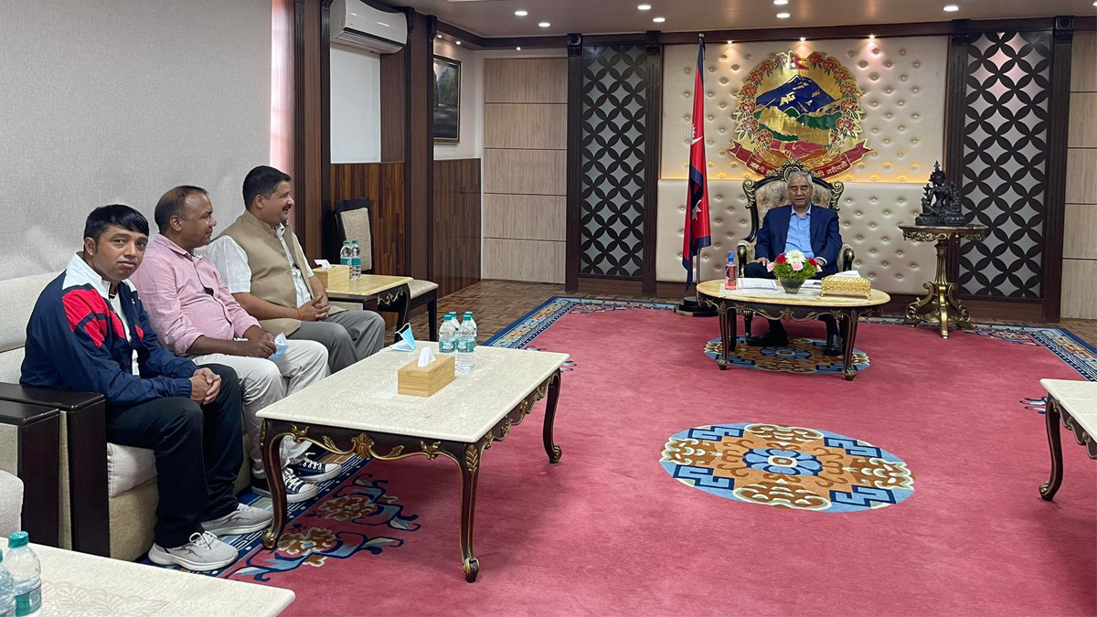 FNJ draws attention of PM Deuba over media laws