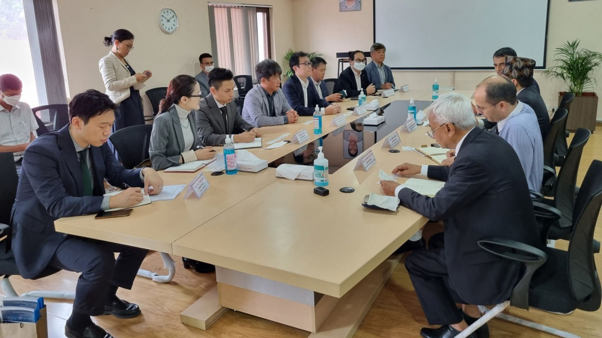 Roundtable discussion between Korean economic institutions and Korean companies in Nepal