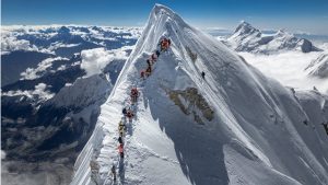 161 including 77 foreigners climb Mt Manaslu this spring