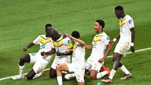 Senegal defeats Ecuador 2-1 to advance to the knockout stage