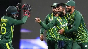 T20 WC: Pakistan keeps semi-final hope alive, beat South Africa by 33 runs