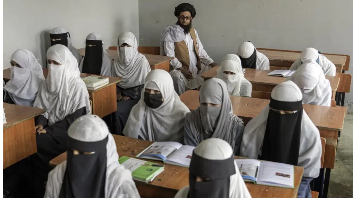 Afghan girls allowed to give graduation exams
