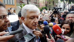 Mexican journalists, cultural commentators demand President end provocations