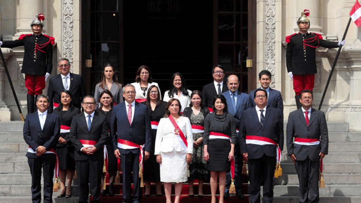 Peru’s president asks cabinet to take anti-corruption pledge
