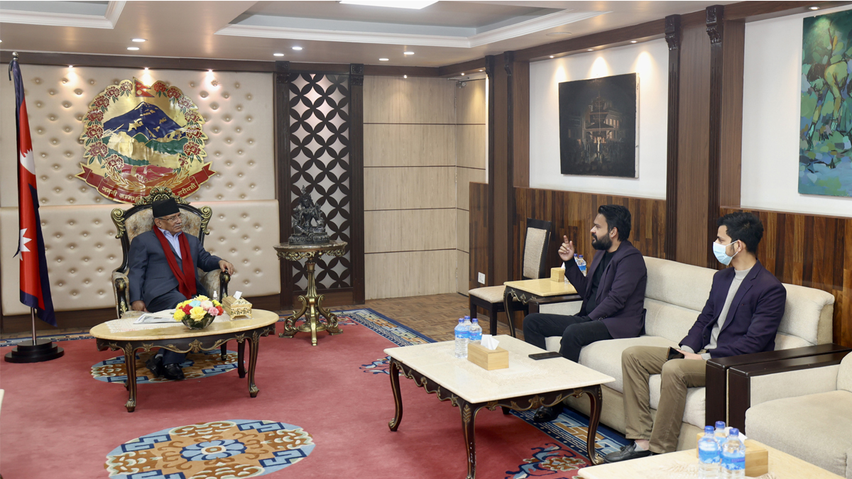 PM Dahal and KMC mayor Shah meet