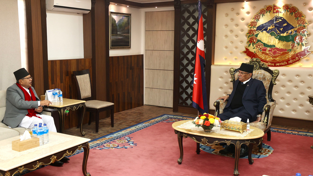 Prime Minister Dahal and Speaker Ghimire meet