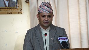 Minister Giri expects journalists to write against corruption