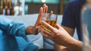 New Zealanders drink less alcohol: statistics