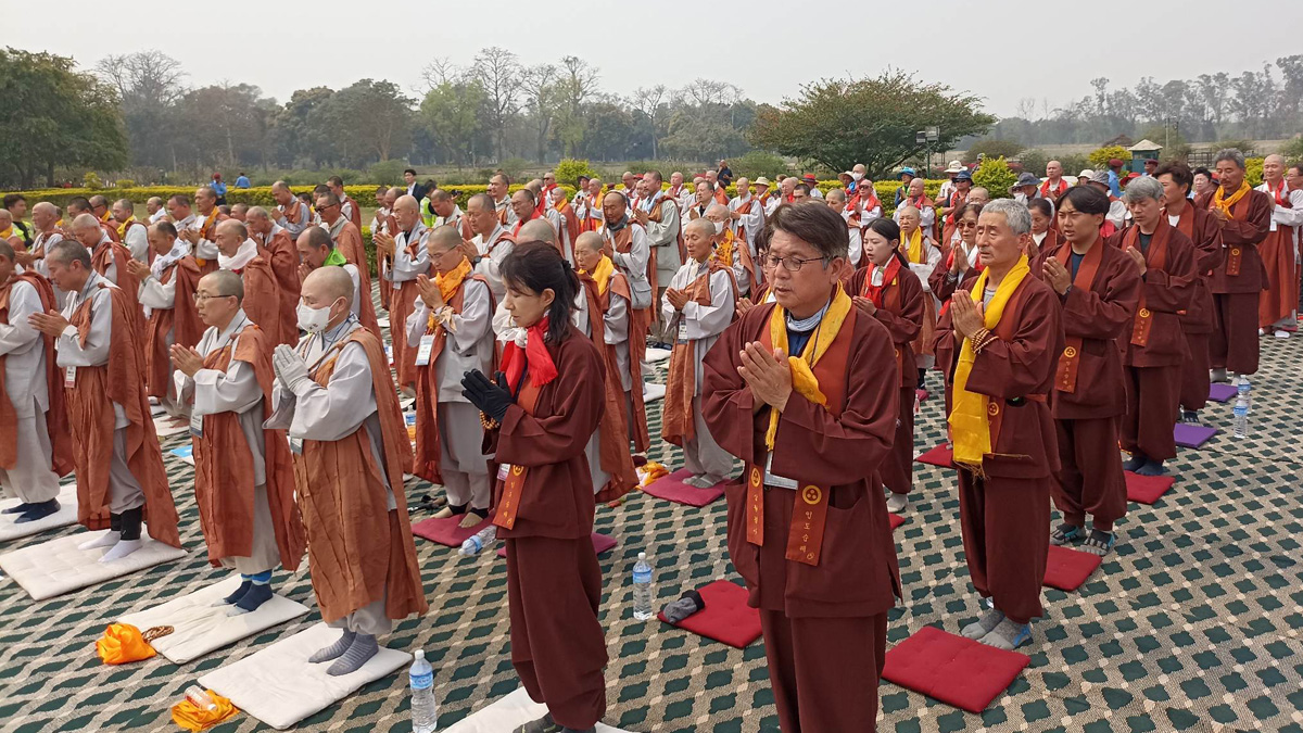 200 Korean Buddhist monks welcomed in Lumbini