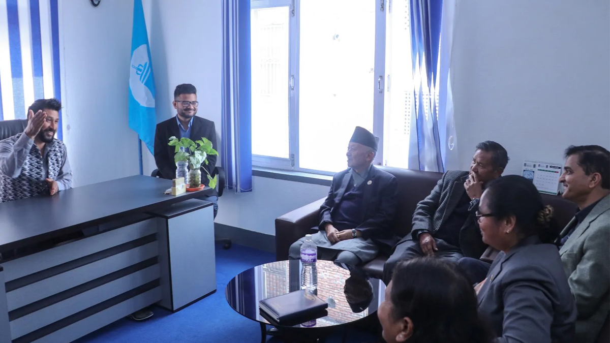 UML leaders meets RSP’s Chair Lamichhane, seeks support in presidential election