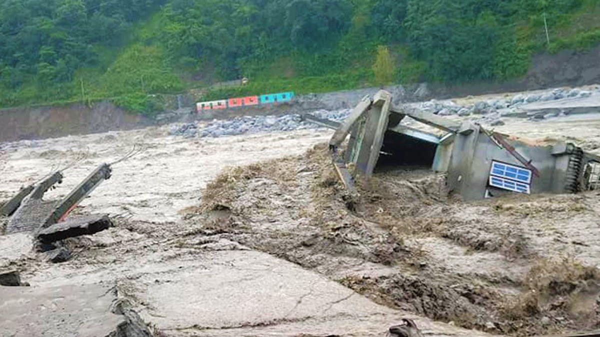 Flood victim families to get land plot