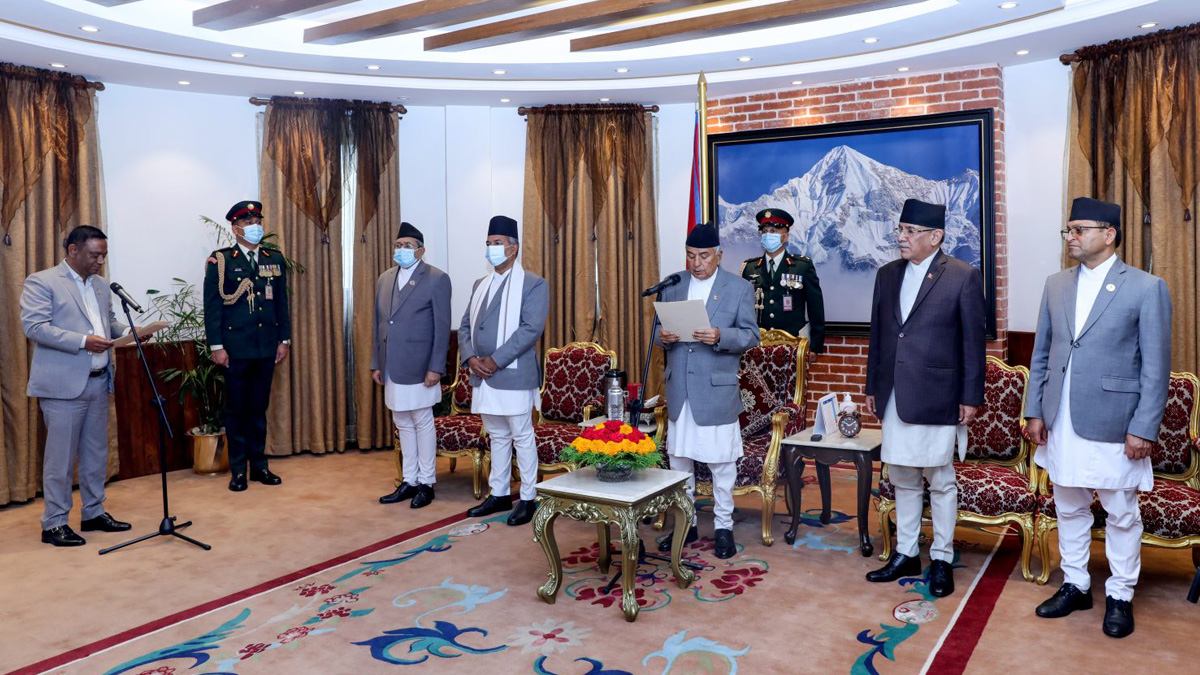 Newly appointed ministers sworn in