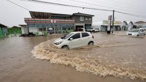 At least 20 dead after torrential South Korea rain