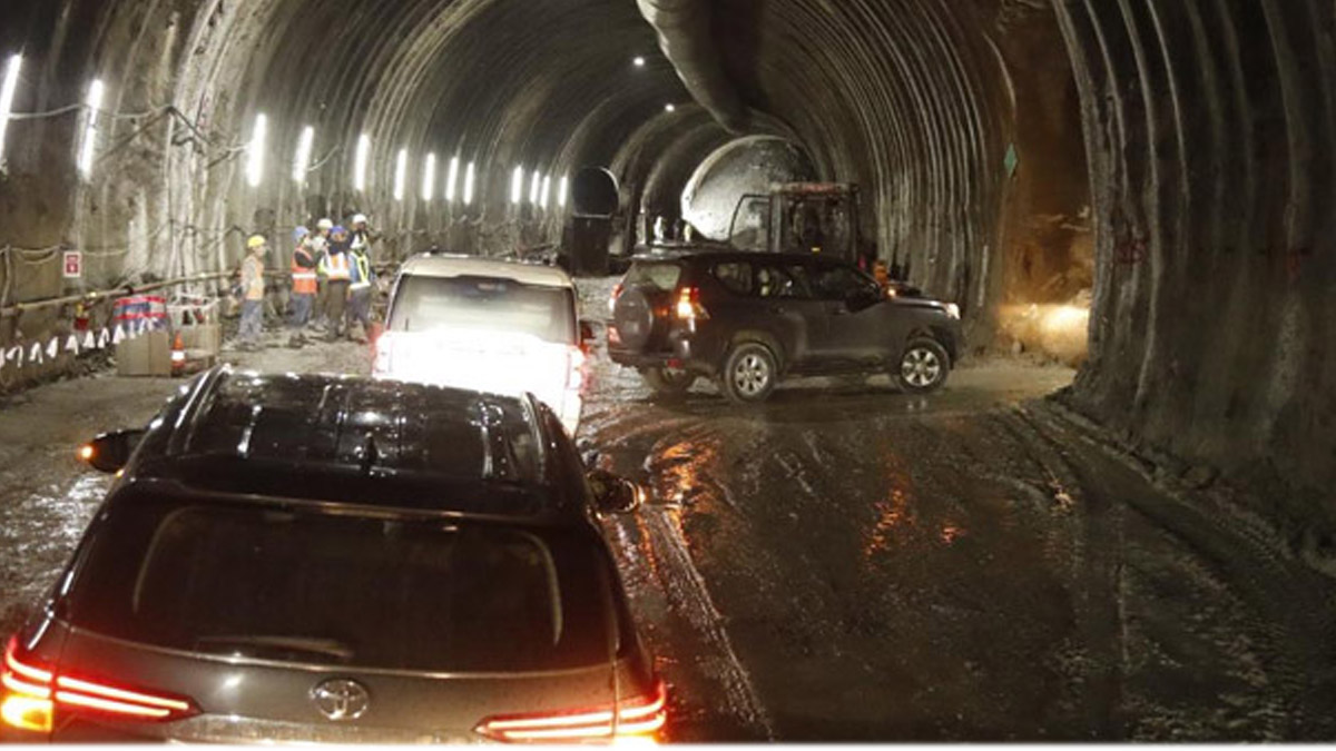 Team comprising Minister Jwala makes onsite visit of Nagdhunga-Sisnekhola tunnel route