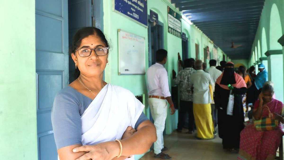 Tamil Nadu: India nurse who delivered more than 10,000 babies