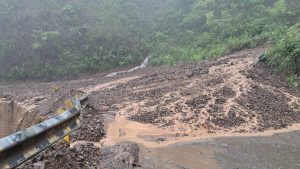 Landslide blocks Mahakali highway in Darchula