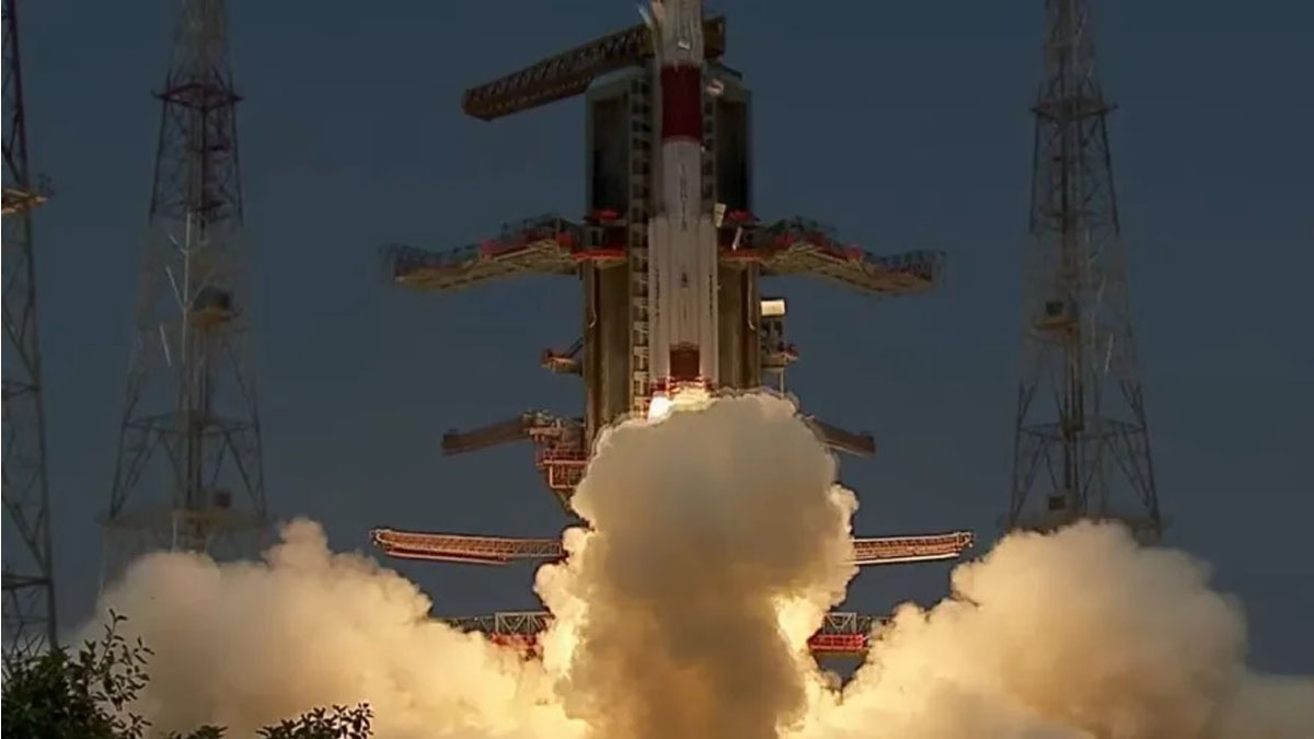 India launches its first mission to the Sun