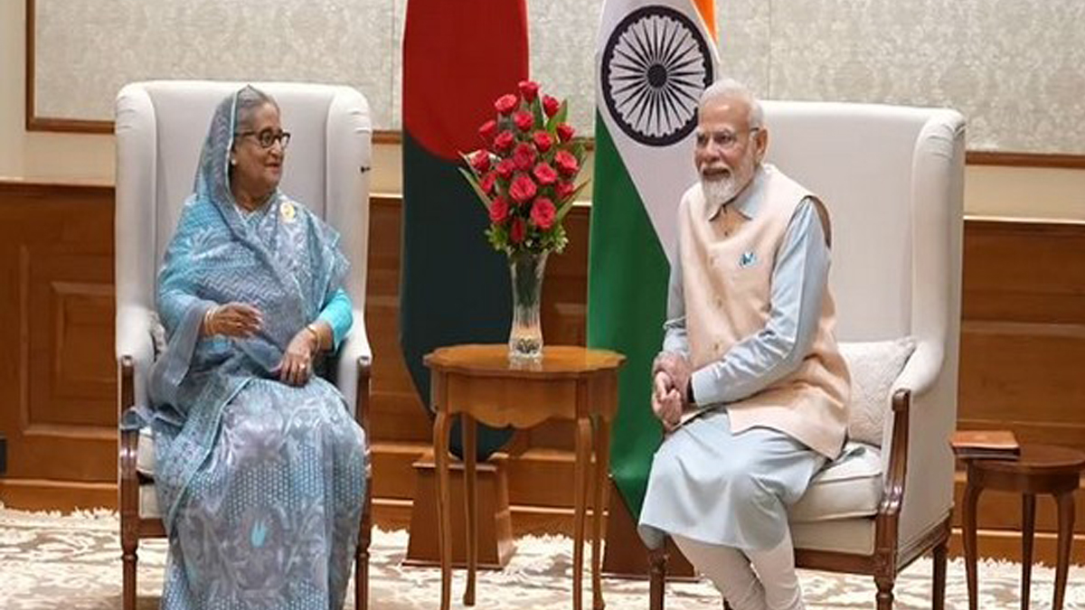 PM Modi meets with Bangladesh PM Sheikh Hasina in New Delhi