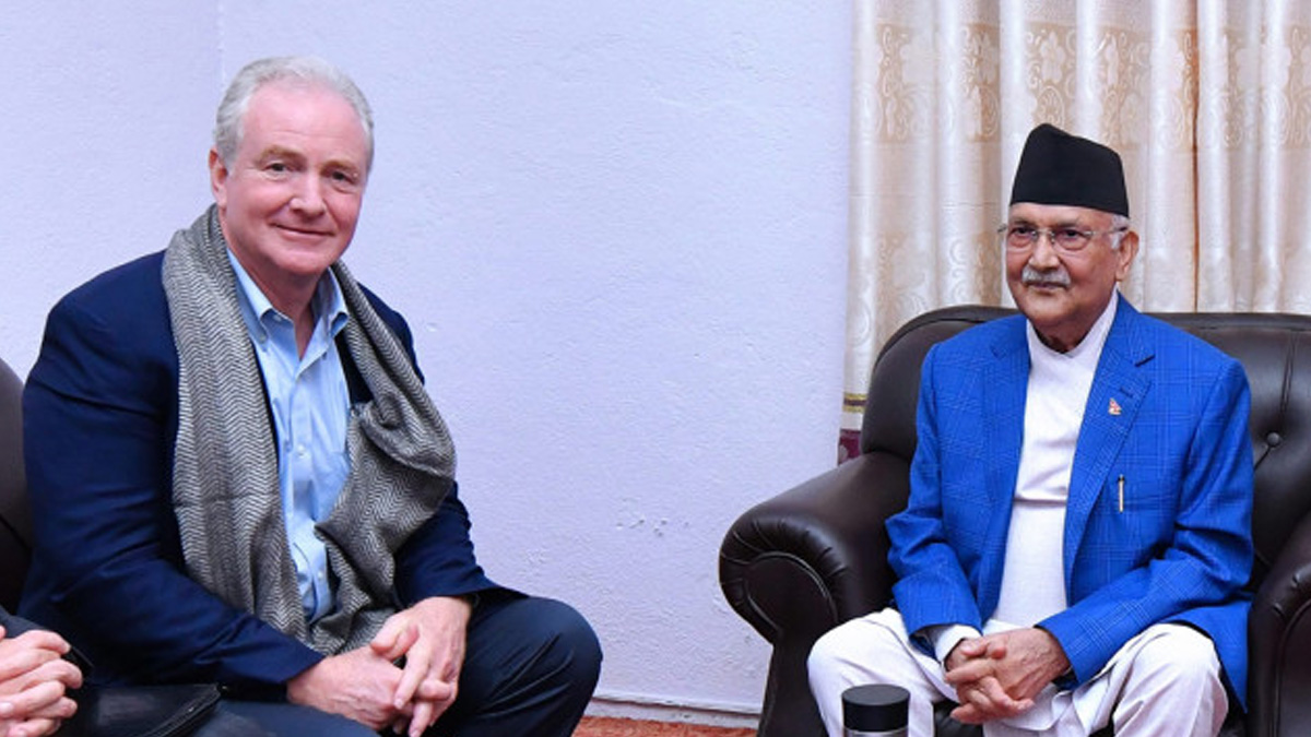 US Senator Hollen Meets UML’s Chairman Oli