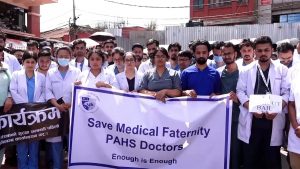 Doctors Persist in Protests for Workplace Safety