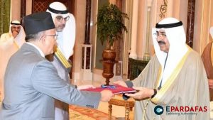 Ambassador Lamsal presents credentials to Kuwaiti Prince