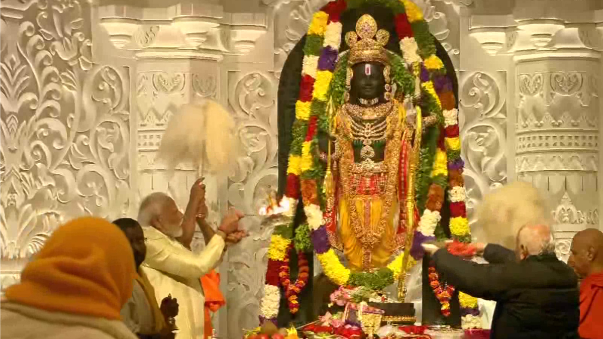 PM Modi Unveils Ram Lalla Idol at Grand Ayodhya Temple