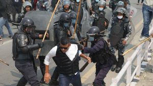 Clash Between RPP Demonstrators and Police Leaves 14 Injured, 2 Arrested