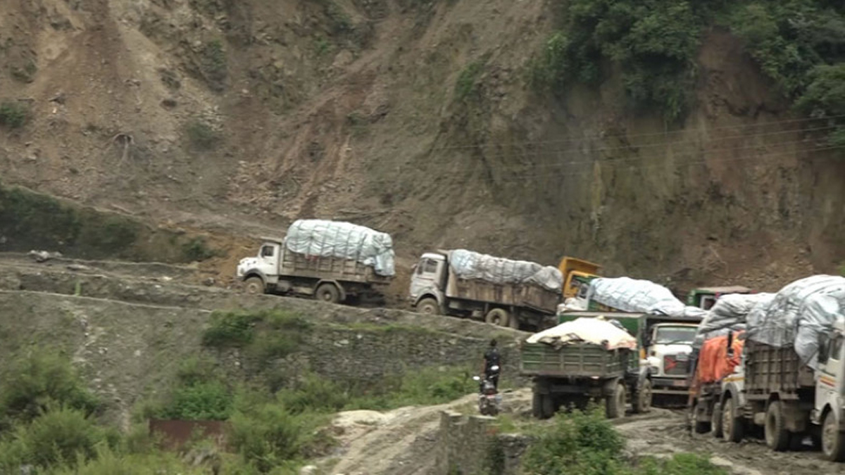 Bancharedanda locals obstruct disposal of waste from Kathmandu Valley