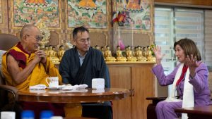 US Lawmakers Meet Dalai Lama; China Expresses Anger