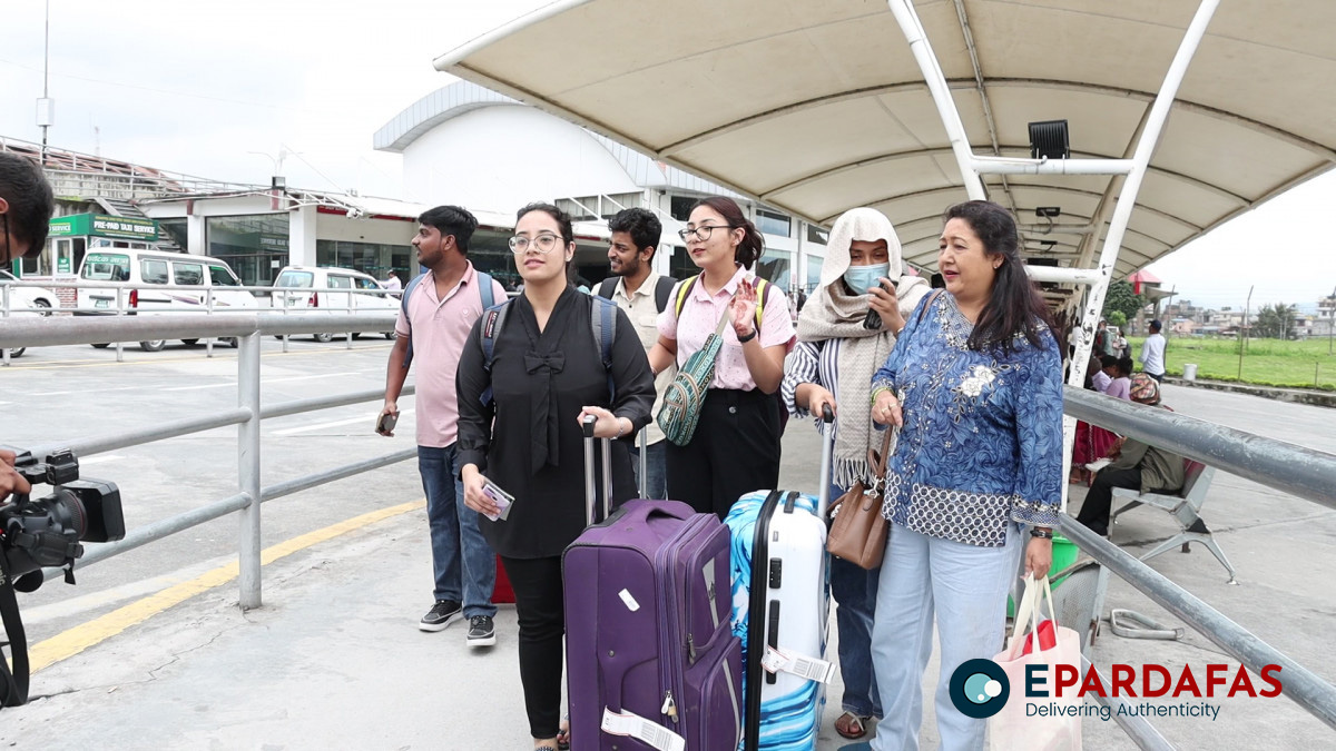 Nepali Students Return to Kathmandu from Bangladesh