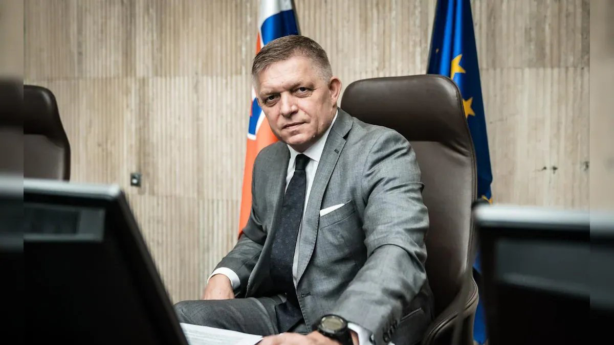 Slovakia’s PM Returns to Work After Surviving Assassination Attempt