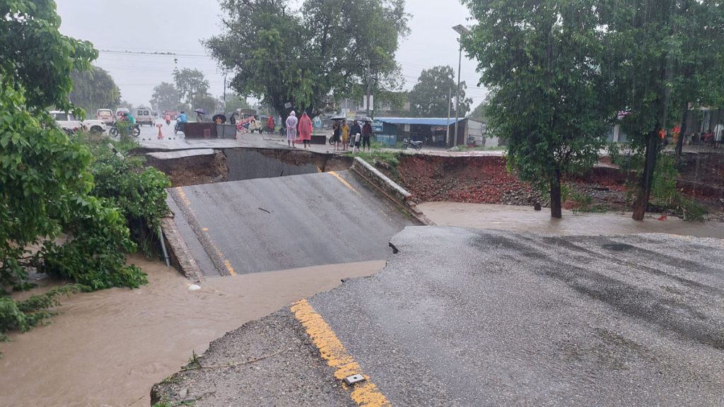 41 bridges swept away by floods, physical damage exceeds 100 million ...